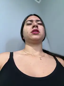 Snapshot of VAL_PRINCESS chatting on January 2025 12:29:01 PM VAL PRINCESS online show from January 2025 12:29:01 PM