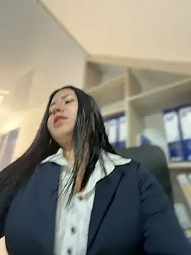 VAL PRINCESS online show from November 2025 12:14:01 AM