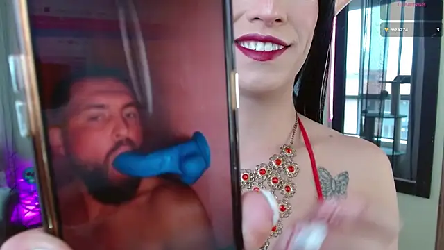 Snapshot of tevenwhiite chatting on February 2026 06:05:01 PM tevenwhiite online show from February 2026 06:05:01 PM