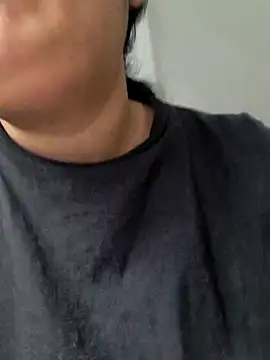 sarahhh1987 online show from March 2026 07:37:02 AM