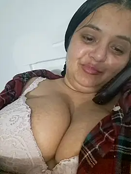 sarahhh1987 online show from December 2025 07:49:02 PM