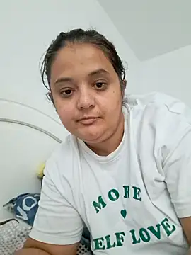 sarahhh1987 online show from November 2025 06:50:02 AM