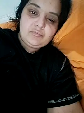 sarahhh1987 online show from March 2026 06:35:02 PM