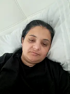 sarahhh1987 online show from February 2026 06:48:02 AM