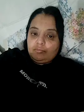 sarahhh1987 online show from March 2026 07:32:01 PM