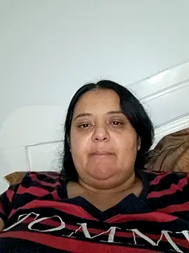 sarahhh1987 online show from December 2025 06:29:01 PM