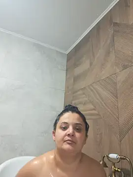 sarahhh1987 online show from February 2026 07:13:01 PM