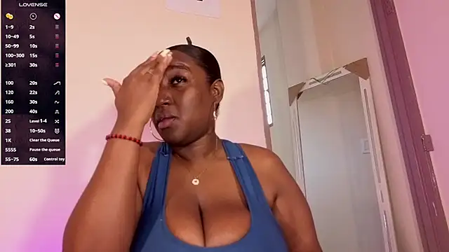 Perlasexyu1 online show from April 2026 04:00:02 PM