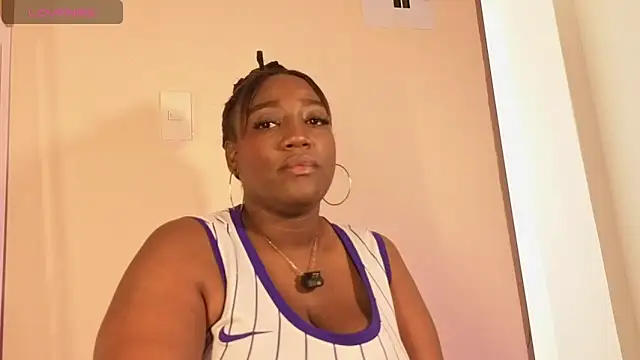 Perlasexyu1 online show from April 2026 02:18:02 PM