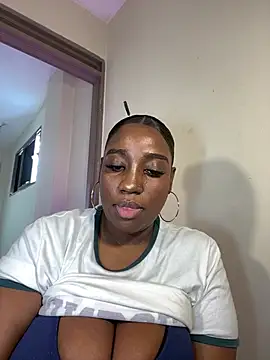 Perlasexyu1 online show from April 2026 01:07:02 PM