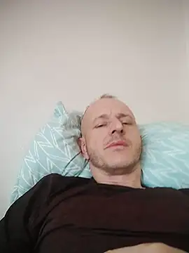 Snapshot of Singlepennis chatting on March 2025 02:42:02 PM Singlepennis online show from March 2025 02:42:02 PM