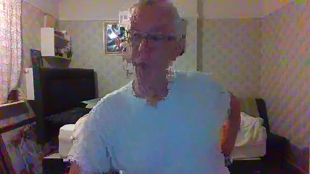 Snapshot of shaun63m chatting on November 2025 02:05:01 AM shaun63m online show from November 2025 02:05:01 AM