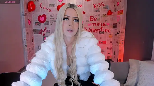 HannaConnor  online show from February 2026 08:53:02 PM