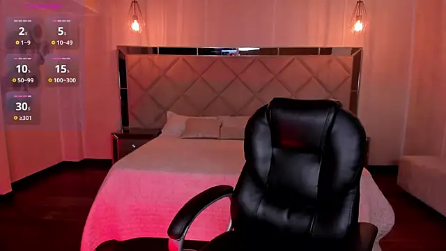 Snapshot of HannaConnor_ chatting on October 2025 11:27:02 PM HannaConnor online show from October 2025 11:27:02 PM