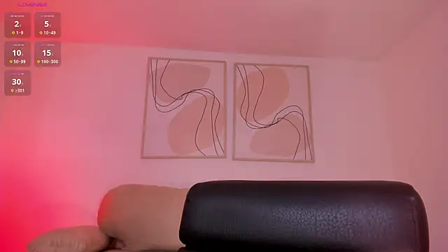 Snapshot of HannaConnor_ chatting on September 2025 12:33:01 PM HannaConnor online show from September 2025 12:33:01 PM