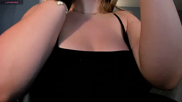 BellaRose X online show from December 2025 03:40:02 AM