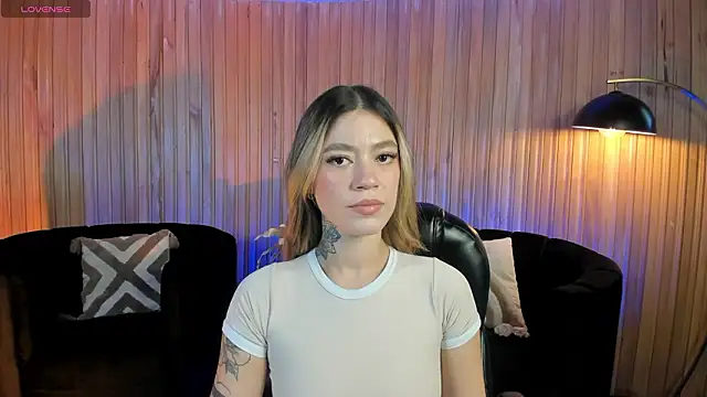 ViolettHansson online show from March 2026 06:24:01 PM