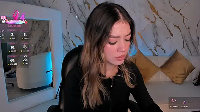 ViolettHansson online show from November 2025 11:04:01 AM