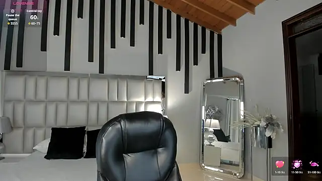 ViolettHansson online show from February 2026 06:27:01 PM