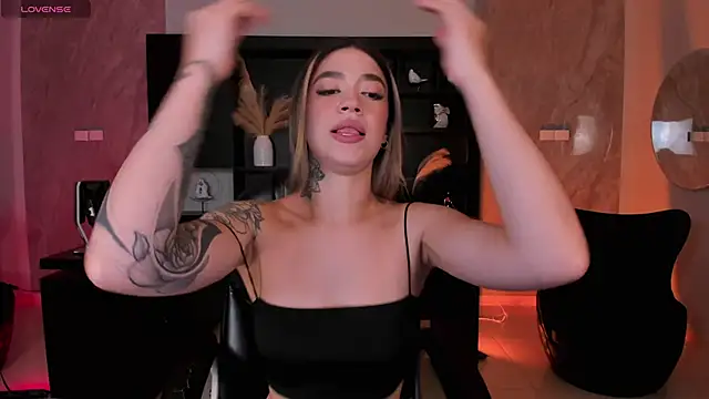 ViolettHansson online show from March 2026 07:24:02 PM