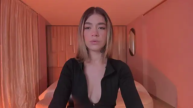 ViolettHansson online show from April 2026 08:48:01 AM