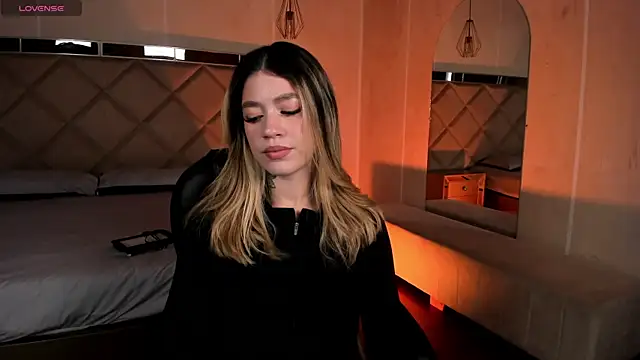 ViolettHansson online show from March 2026 06:44:02 PM