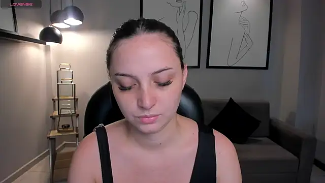 AliceHarper  online show from March 2026 07:34:02 PM