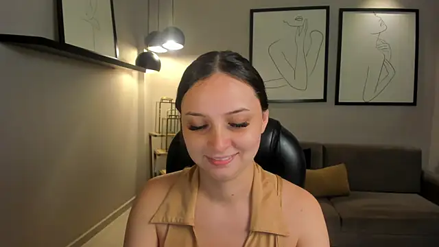 AliceHarper  online show from May 2026 11:31:01 PM