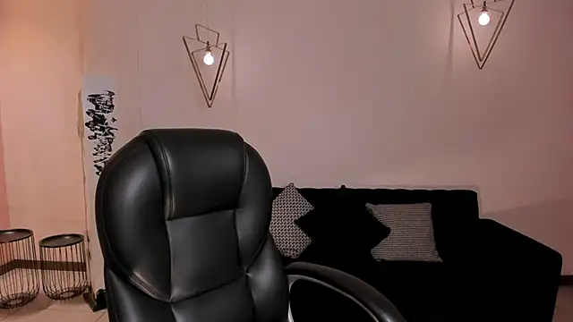 AliceHarper  online show from September 2025 07:32:02 PM