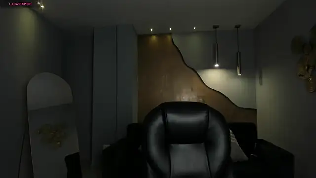 AliceHarper  online show from March 2026 07:20:01 PM