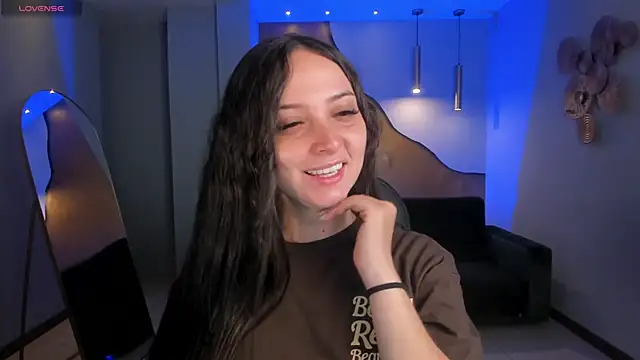 AliceHarper  online show from April 2026 04:35:02 PM