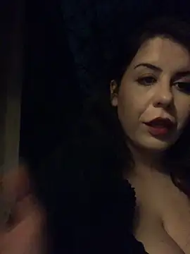 Snapshot of holyeroticss chatting on November 2025 10:52:02 PM holyeroticss online show from November 2025 10:52:02 PM