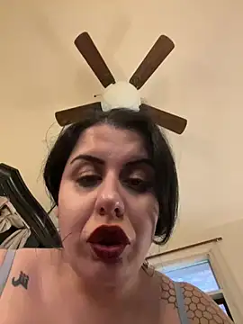 Snapshot of holyeroticss chatting on March 2025 08:53:02 PM holyeroticss online show from March 2025 08:53:02 PM