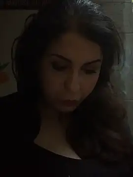 Snapshot of holyeroticss chatting on October 2025 10:19:01 PM holyeroticss online show from October 2025 10:19:01 PM