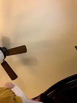 Snapshot of holyeroticss chatting on October 2025 09:35:02 PM holyeroticss online show from October 2025 09:35:02 PM