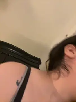 Snapshot of holyeroticss chatting on October 2025 12:20:01 AM holyeroticss online show from October 2025 12:20:01 AM