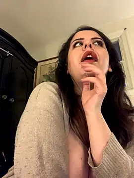 holyeroticss online show from January 2026 10:15:01 PM