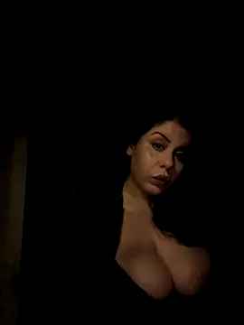 Snapshot of holyeroticss chatting on October 2025 11:52:01 PM holyeroticss online show from October 2025 11:52:01 PM