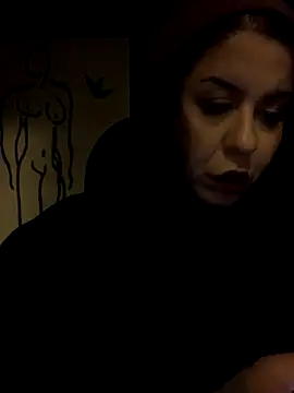 Snapshot of holyeroticss chatting on December 2025 10:31:01 PM holyeroticss online show from December 2025 10:31:01 PM