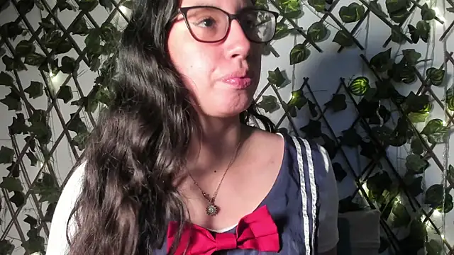 CoralineSanchez online show from December 2025 07:15:02 PM