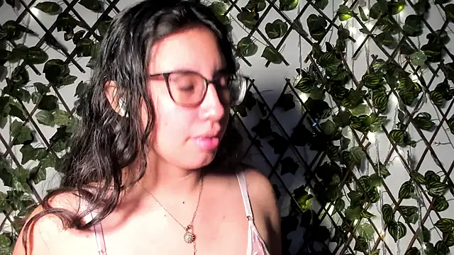 CoralineSanchez online show from November 2025 03:10:02 AM