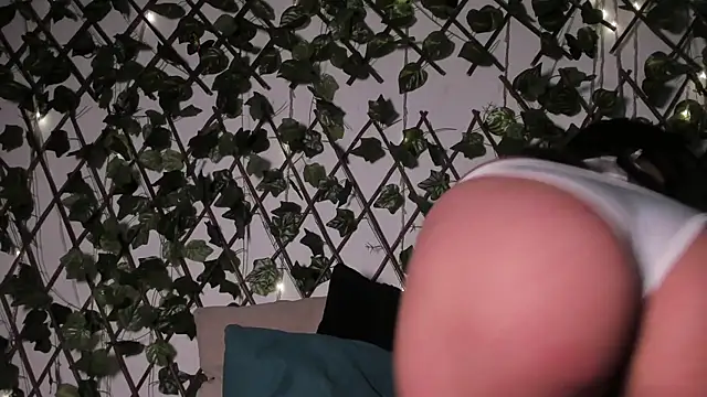 CoralineSanchez online show from December 2025 07:23:02 PM