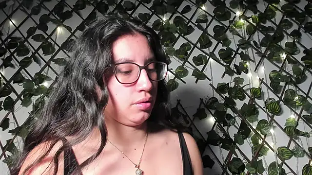 CoralineSanchez online show from January 2026 07:28:02 PM