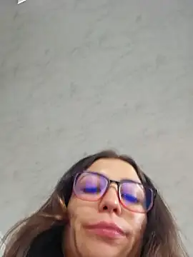 mmmVirginia online show from December 2025 08:20:01 PM