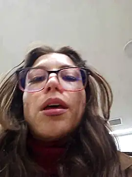 mmmVirginia online show from December 2025 07:38:01 PM