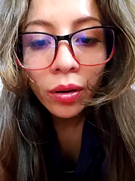 mmmVirginia online show from November 2025 06:22:01 PM