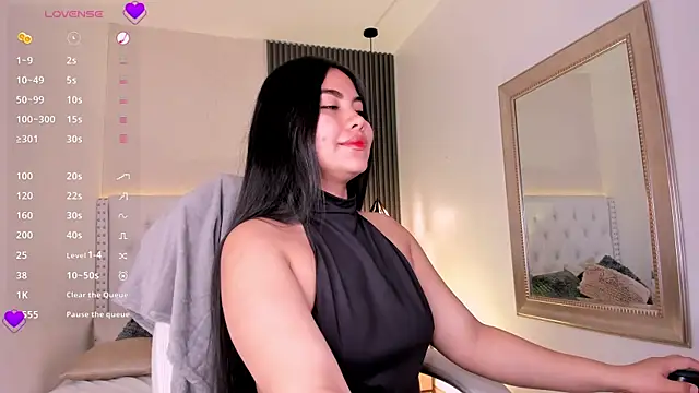aliscollins  online show from October 2025 01:53:02 AM