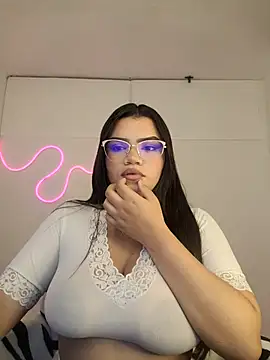 Snapshot of Johanna6 chatting on February 2025 02:06:01 AM Johanna6 online show from February 2025 02:06:01 AM