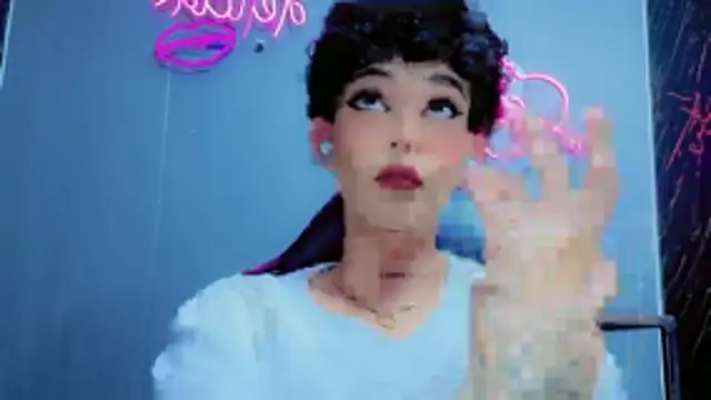 Marian LV online show from November 2025 05:24:02 PM