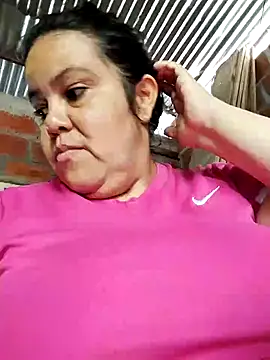 Snapshot of lunanataly chatting on November 2025 02:31:02 PM lunanataly online show from November 2025 02:31:02 PM